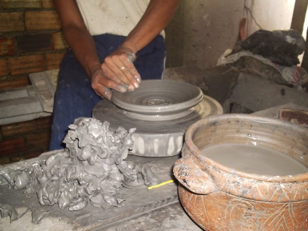 Produção de cerâmica marajoara, em Soure,Ilha do Marajó.